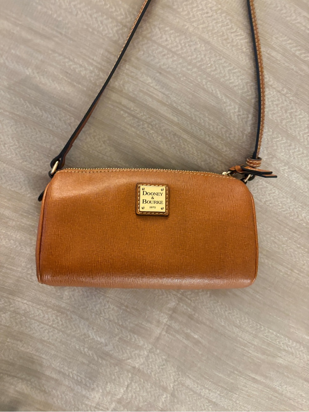 Dooney & Bourke Pebble Grain Buffy Crossbody - Picture 6 of 13